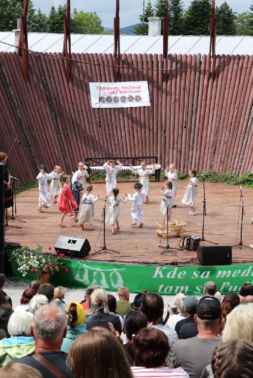 Folklórny festival Pod Inovcom 2024