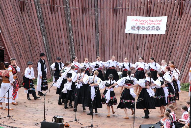 Folklórny festival Pod Inovcom 2024