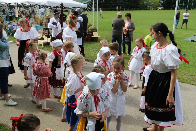 Folklórny festival Pod Inovcom 2024