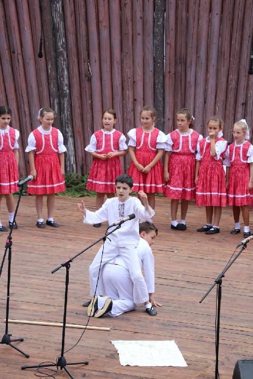 Folklórny festival Pod Inovcom 2024