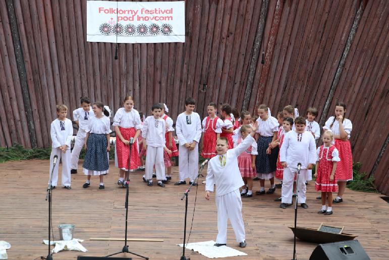 Folklórny festival Pod Inovcom 2024