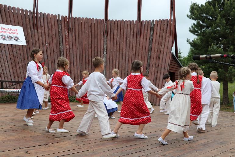 Folklórny festival Pod Inovcom 2024