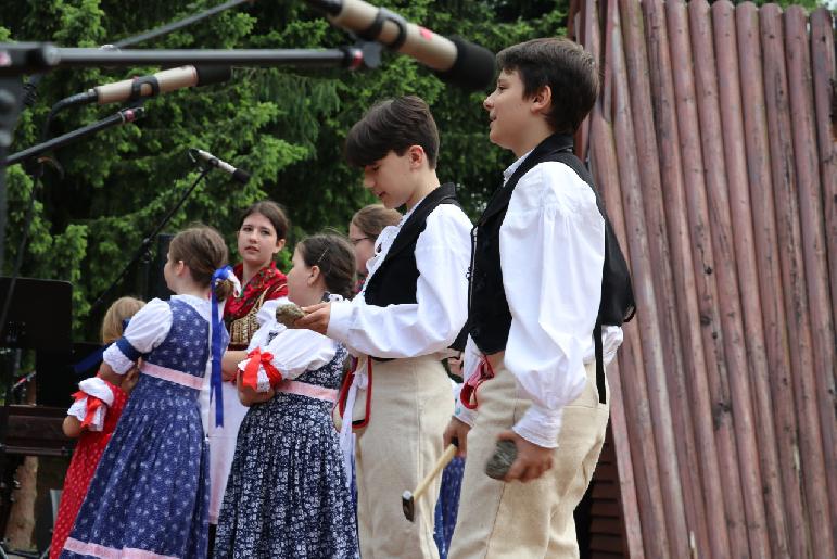 Folklórny festival Pod Inovcom 2024