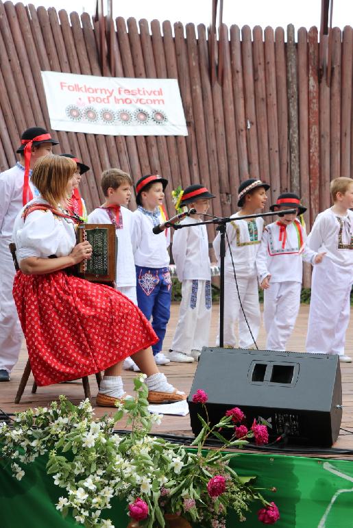 Folklórny festival Pod Inovcom 2024