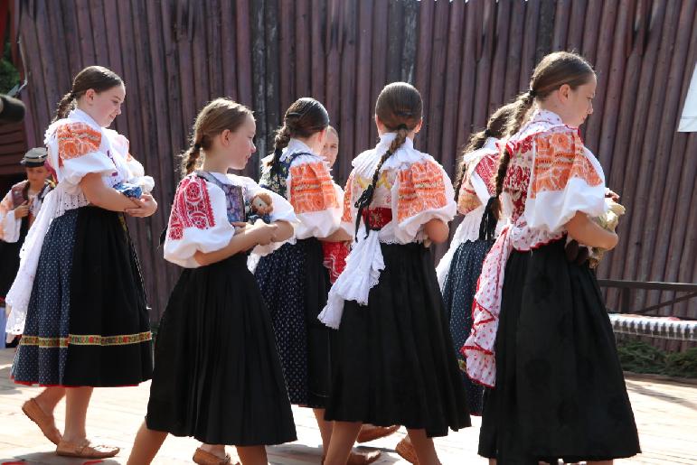 Folklórny festival Pod Inovcom 2024