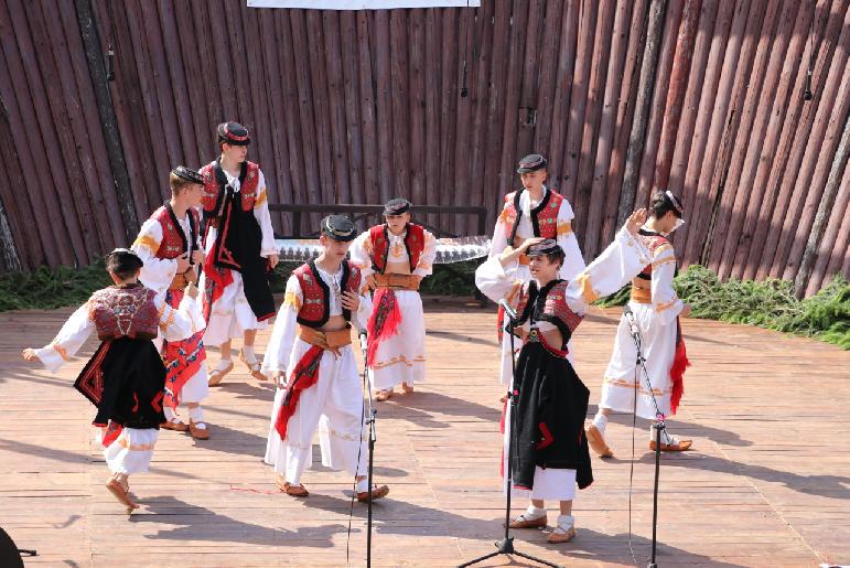 Folklórny festival Pod Inovcom 2024