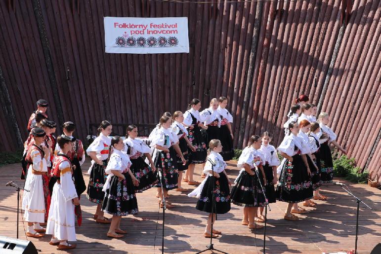 Folklórny festival Pod Inovcom 2024