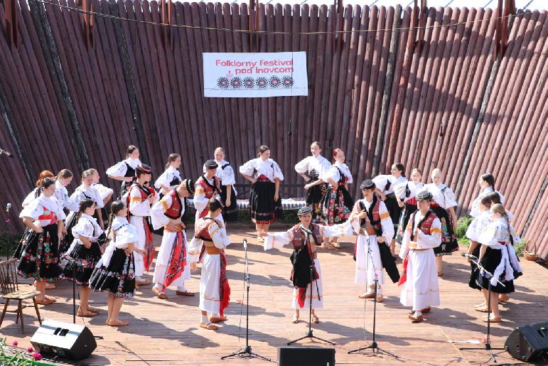 Folklórny festival Pod Inovcom 2024