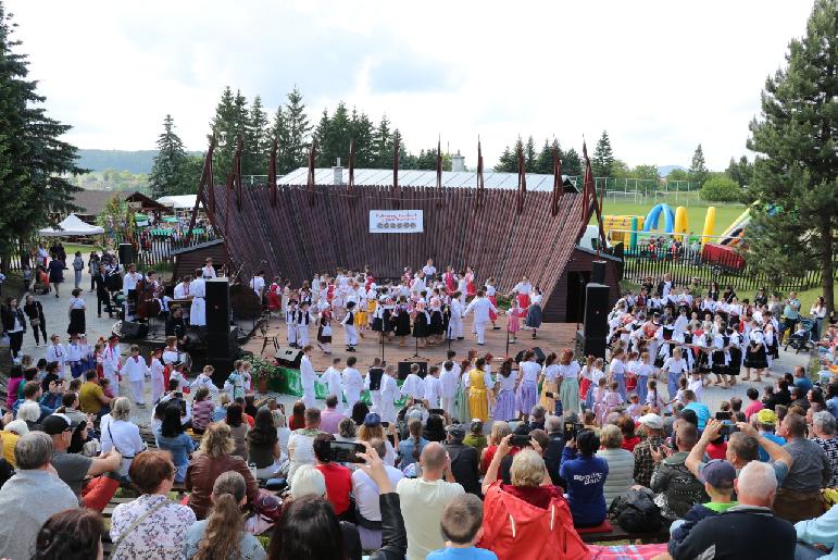 Folklórny festival Pod Inovcom 2024