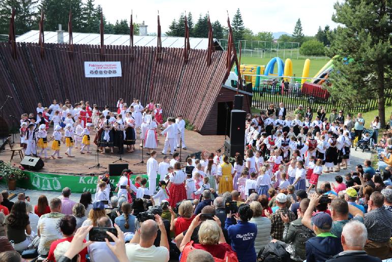 Folklórny festival Pod Inovcom 2024