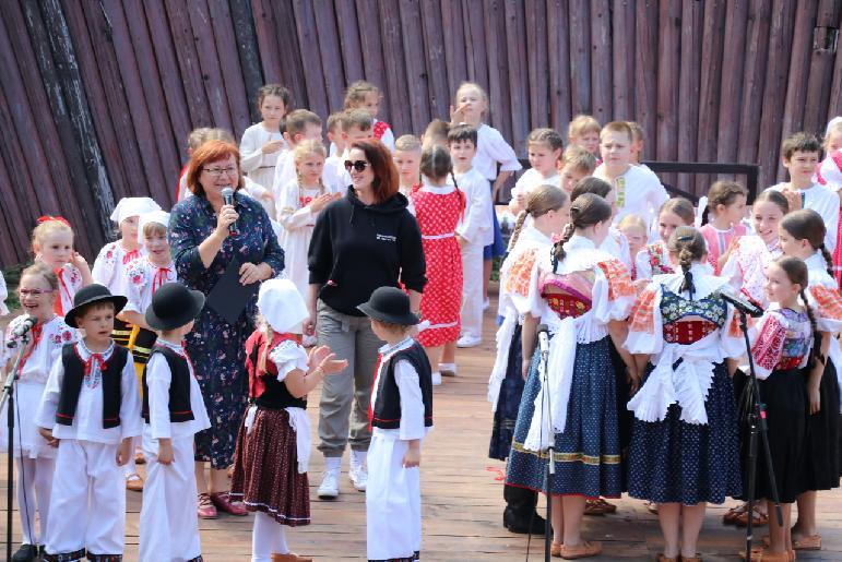 Folklórny festival Pod Inovcom 2024