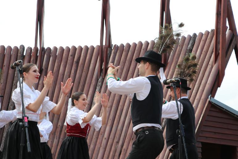 Folklórny festival Pod Inovcom 2024